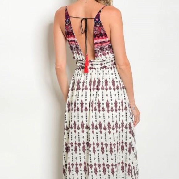 ❗️CLOSING SALE❗️Ivory Magenta V Neck Maxi Dress - Picture 3 of 3